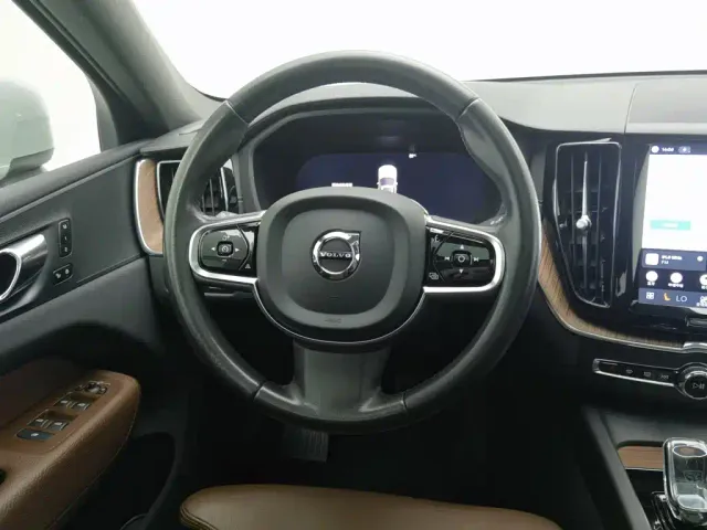 Volvo Volvo XC60 2022 B5 AWD Inscription — Фото автомобиля 11