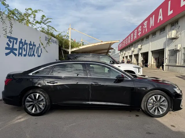 Audi A6L — Фото автомобиля 3