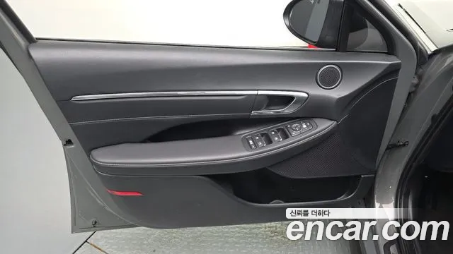 Hyundai Sonata — Фото автомобиля 23