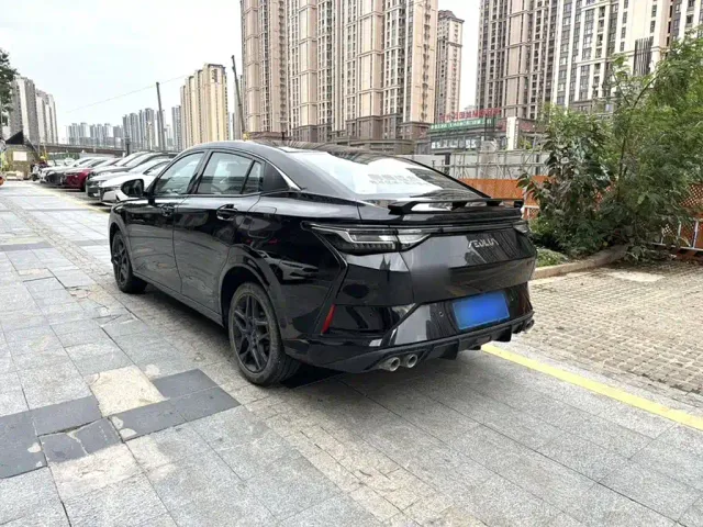 Dongfeng Yixuan — Фото автомобиля 7