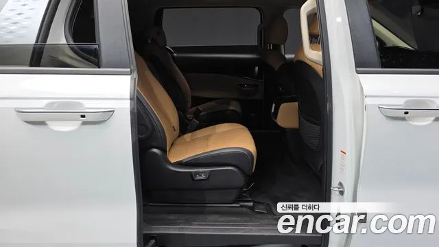 Kia Canival Carnival 4 поколение Бензин 9 мест Prestige — Фото автомобиля 12