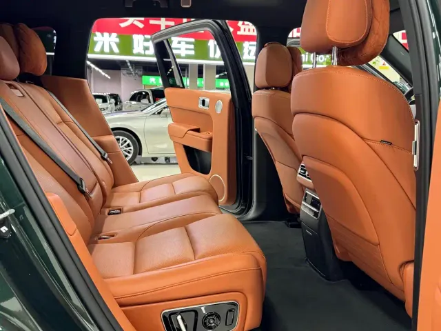 Li Auto L7 — Фото автомобиля 15