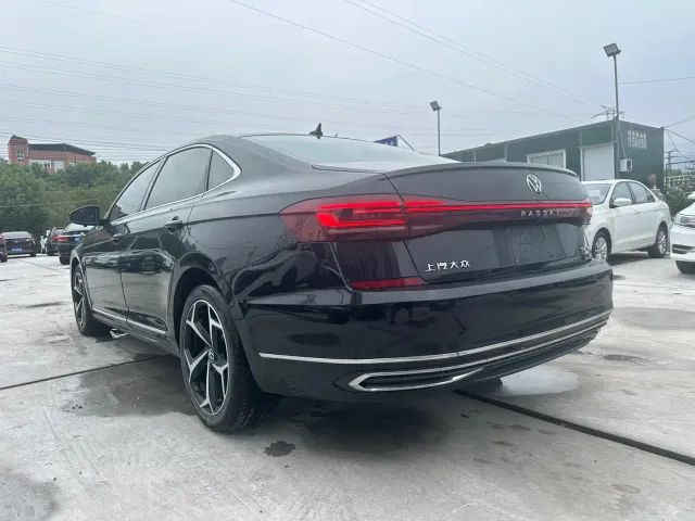 Volkswagen Passat — Фото автомобиля 20