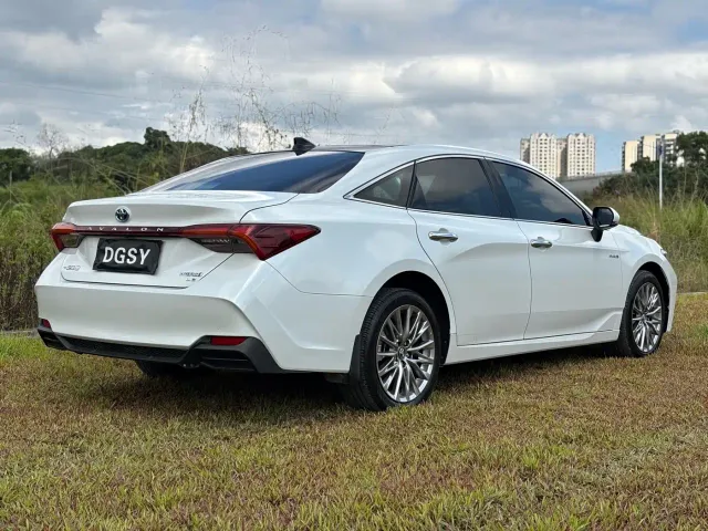 Toyota Avalon — Фото автомобиля 28