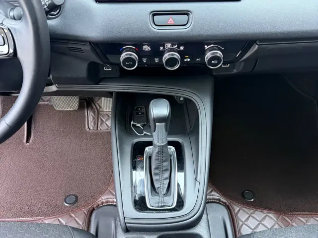 Honda XR-V — Фото автомобиля 12
