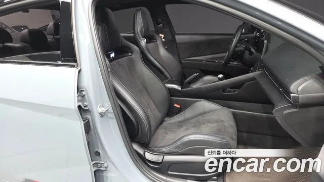 Hyundai AVANTE — Фото автомобиля 9