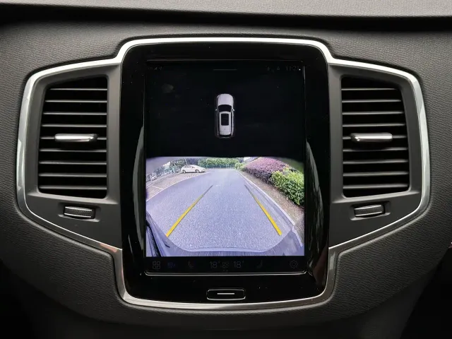 Volvo XC90 — Фото автомобиля 23