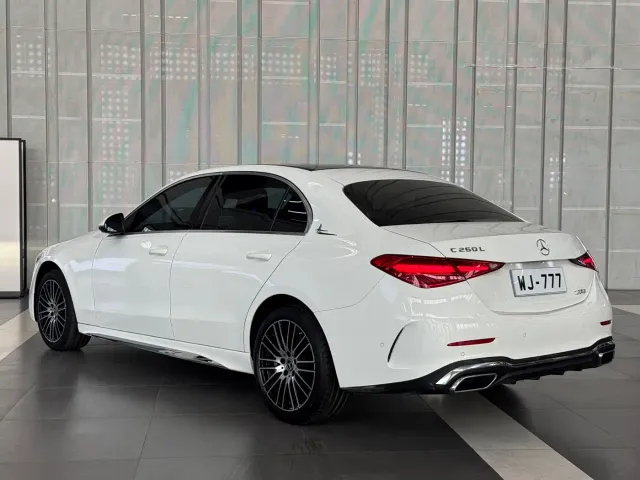 Mercedes-Benz C-Class — Фото автомобиля 6