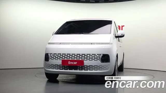 Hyundai Staria Staria — Фото автомобиля 3