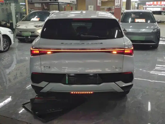 BYD Yuan PLUS — Фото автомобиля 5