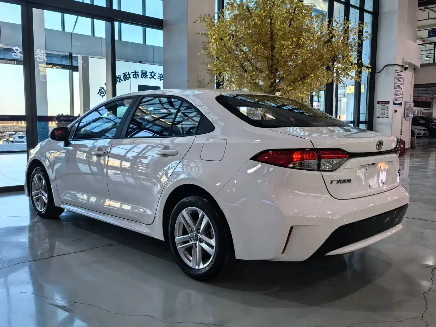 Toyota Levin 2022 185T CVT Luxury Edition — Фото автомобиля 19