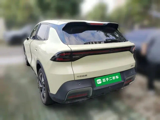 Changan Qiyuan Q05 — Фото автомобиля 4