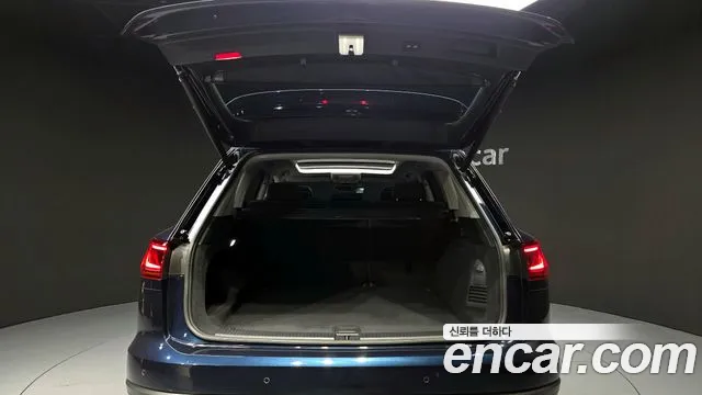 Volkswagen Touareg Touareg 3 поколение 3.0 TDI Premium — Фото автомобиля 18