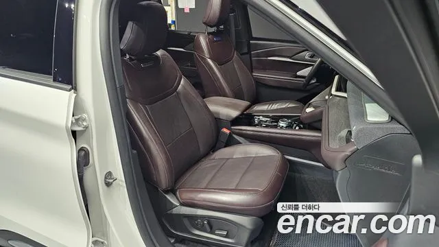 Ford Explorer — Фото автомобиля 18