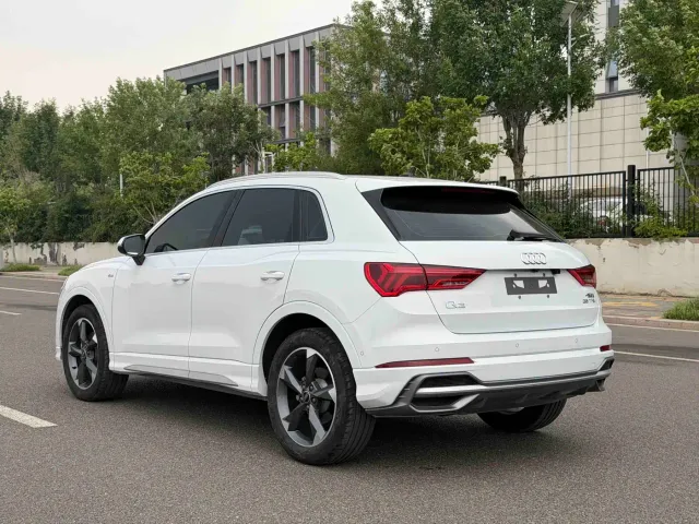 Audi Q3 — Фото автомобиля 4