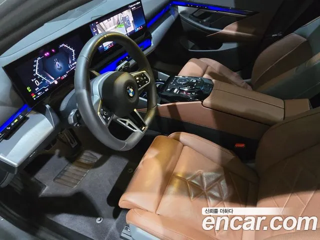 BMW 5-Series 5 серия (G60) 530i xDrive M Sport — Фото автомобиля 8