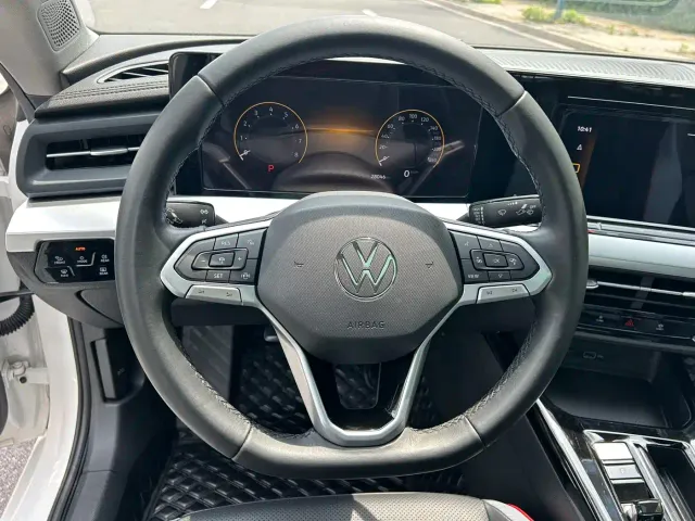 Volkswagen Lamando — Фото автомобиля 12
