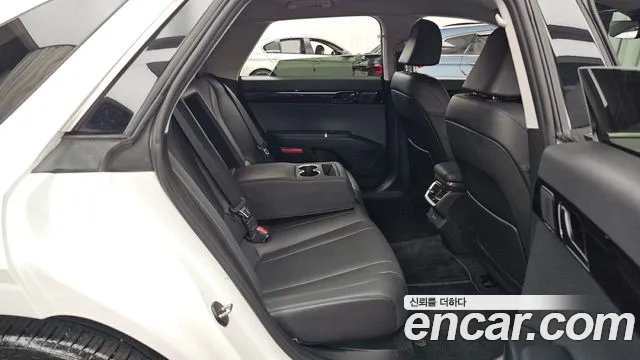 Hyundai Grandeur GN7 — Фото автомобиля 18