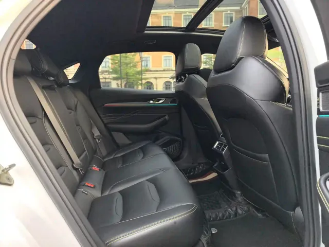Geely Xingrui — Фото автомобиля 15