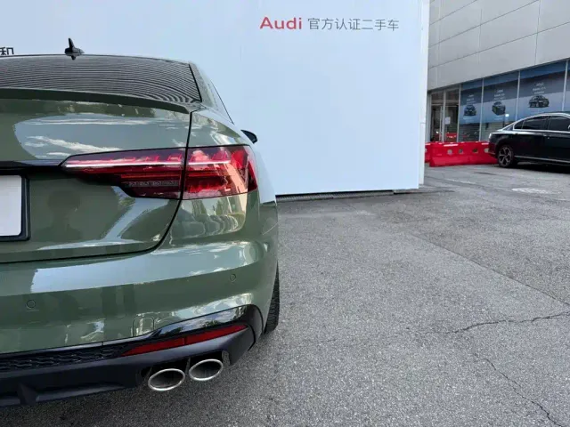 Audi S4 — Фото автомобиля 18