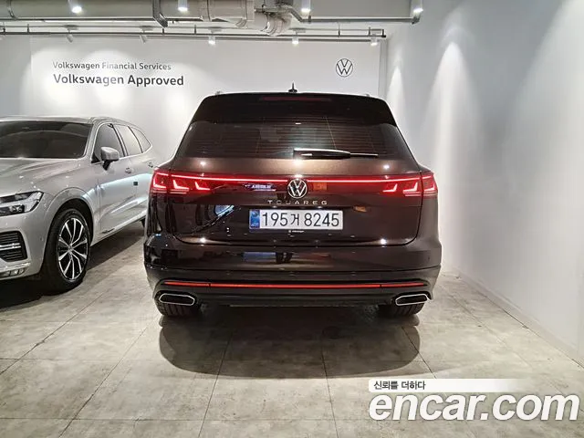 Volkswagen Touareg Generation 3 — Фото автомобиля 4