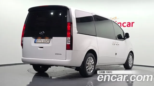 Hyundai Staria — Фото автомобиля 2