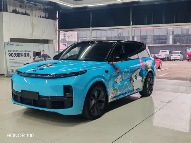 Фотография автомобиля — Li Auto L9