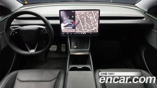 Tesla Model Y — Фото автомобиля 10