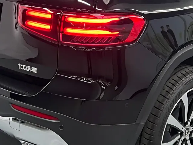 Mercedes-Benz GLB-Class — Фото автомобиля 4