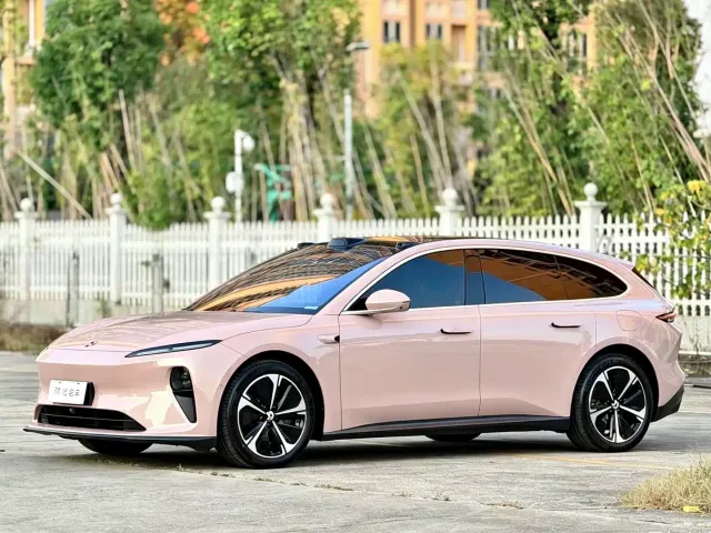 Nio ET5 Touring — Фото автомобиля 2