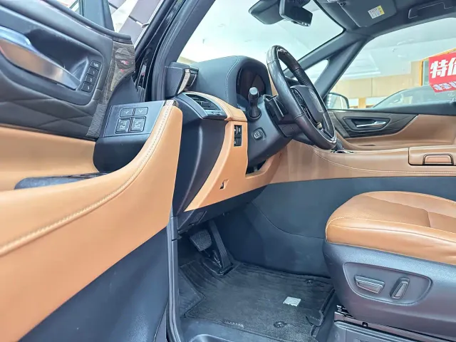 Toyota Alphard — Фото автомобиля 10