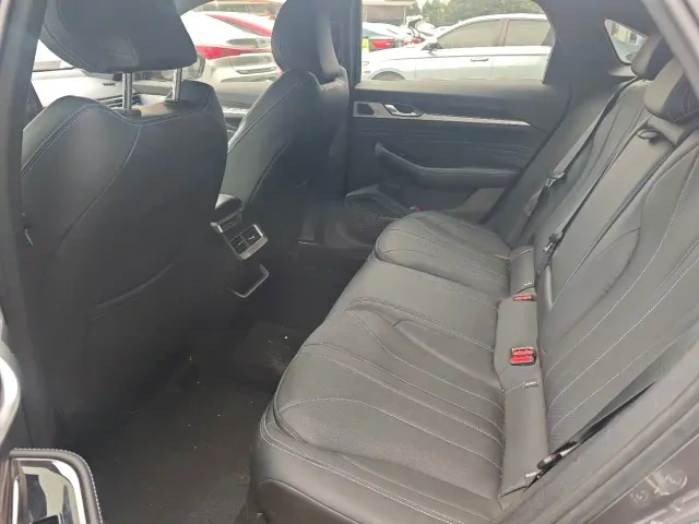 Geely Xingrui — Фото автомобиля 3