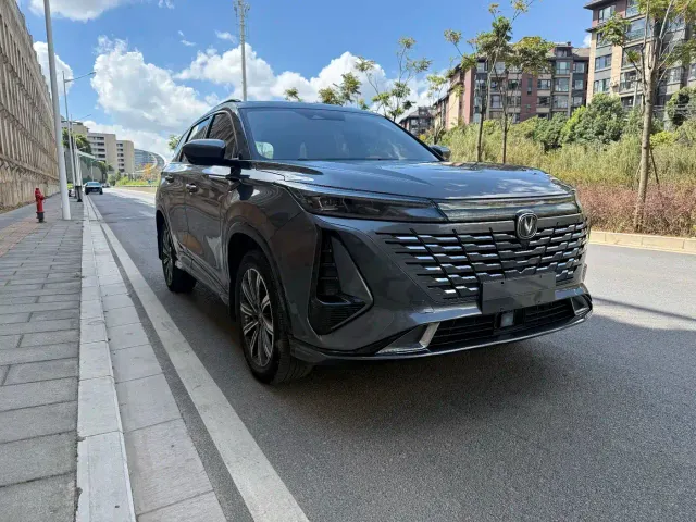 Changan CS75 Plus — Фото автомобиля 3