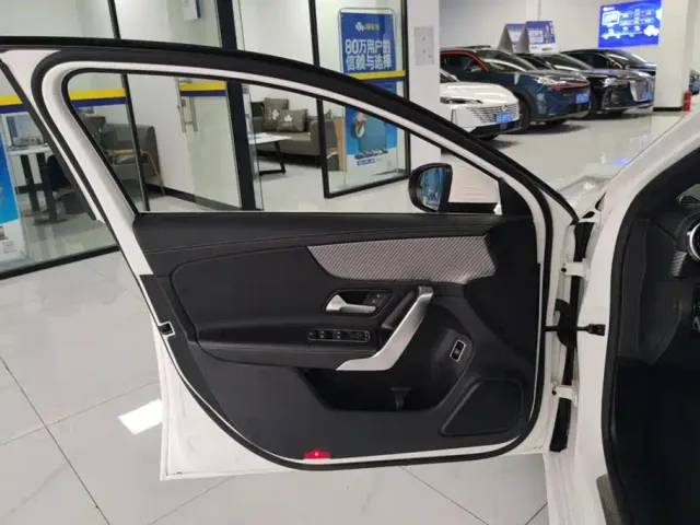 Mercedes-Benz A-Class — Фото автомобиля 7