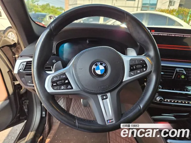 BMW 5 Series G30 — Фото автомобиля 7