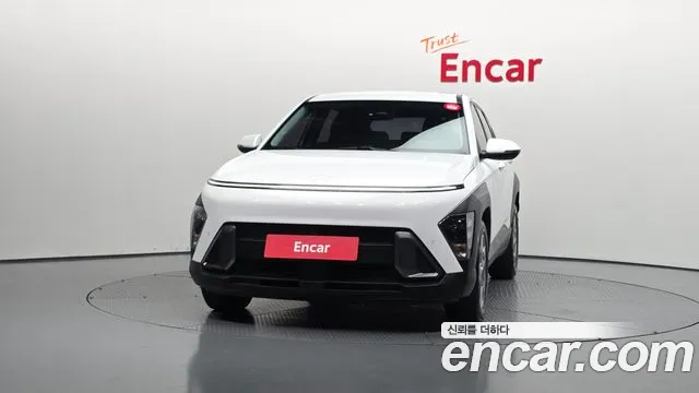Hyundai Kona — Фото автомобиля 3