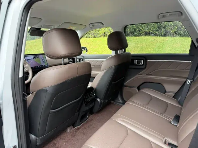 Wuling Starlight 560 — Фото автомобиля 11