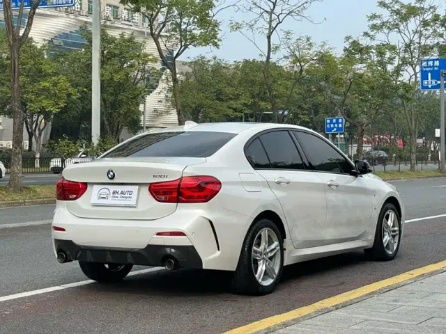 BMW 1 Series — Фото автомобиля 6