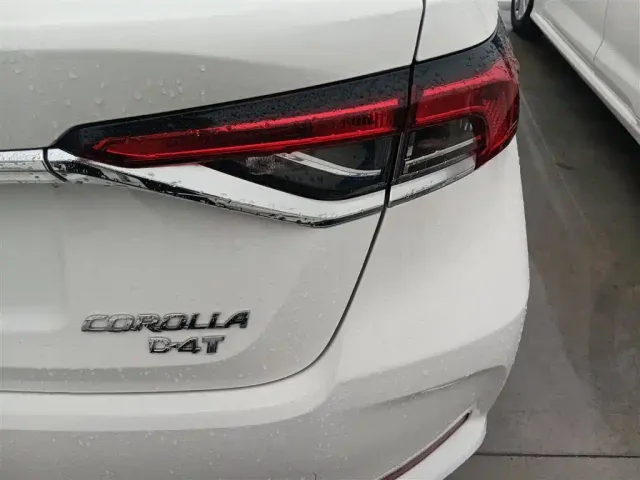 Toyota Corolla — Фото автомобиля 7
