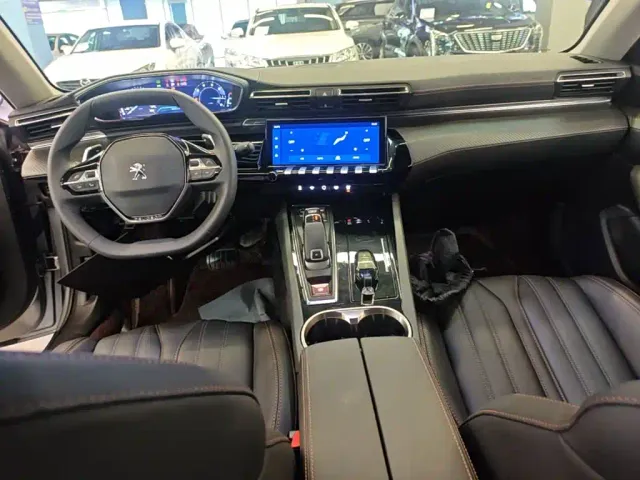 Peugeot 508 — Фото автомобиля 9
