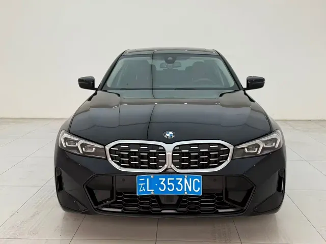 Фотография автомобиля — BMW 3 Series