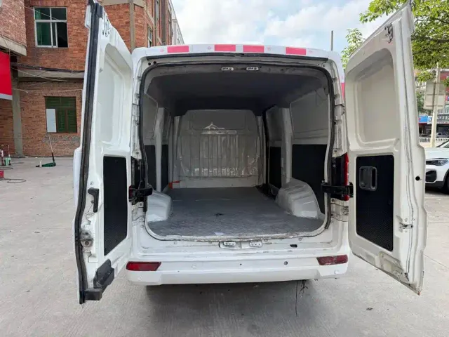 Dongfeng Yufeng Yufeng EM26 — Фото автомобиля 9