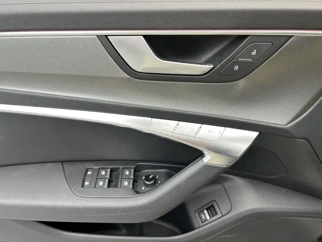 Audi A6 — Фото автомобиля 16