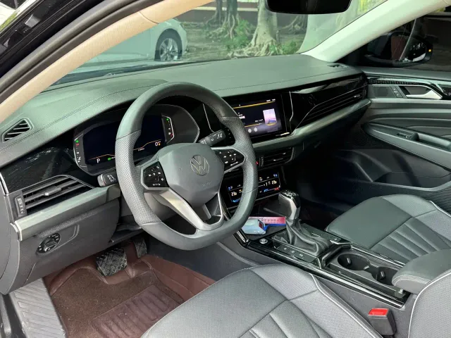 Volkswagen Passat — Фото автомобиля 17