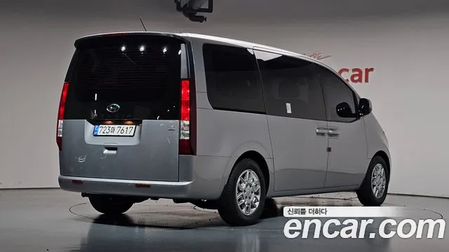Hyundai Staria — Фото автомобиля 2