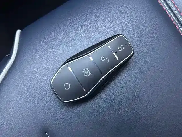 BYD Qin PLUS — Фото автомобиля 12