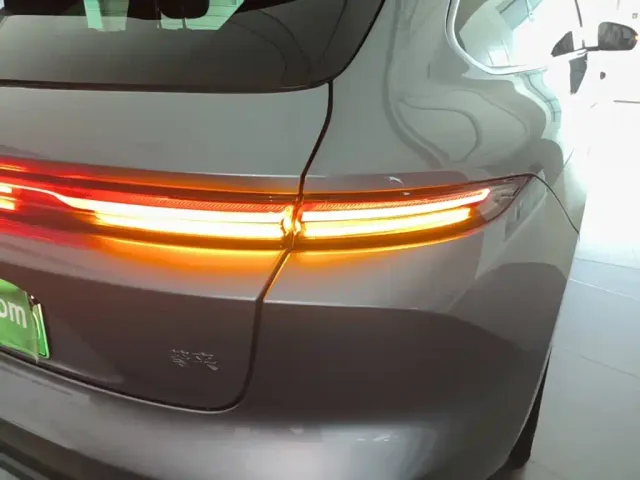 Nio ET5 Touring — Фото автомобиля 7