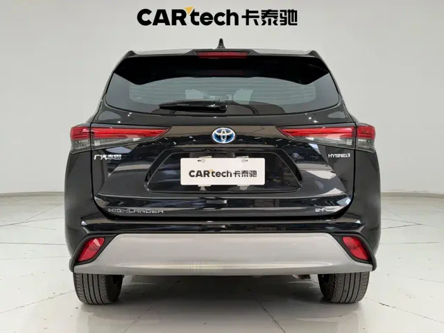 Toyota Highlander — Фото автомобиля 5
