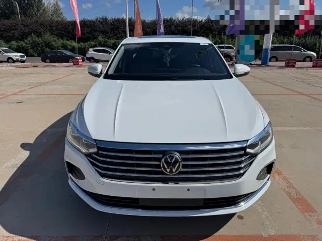 Volkswagen Lavida — Фото автомобиля 2