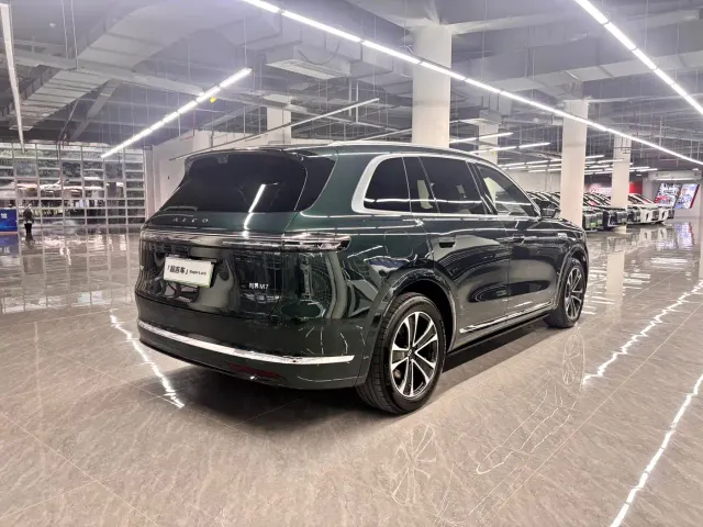 Aito M7 — Фото автомобиля 4